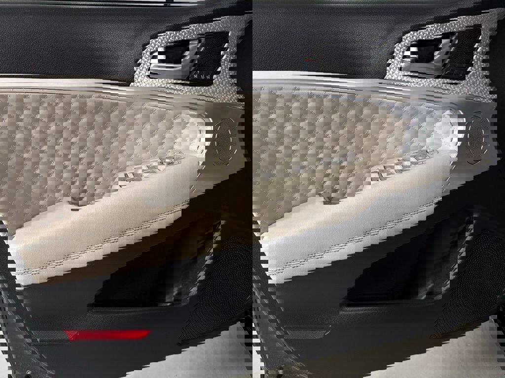 Used 2023 Genesis G70 3.3T w/ Sport Prestige Package image 14