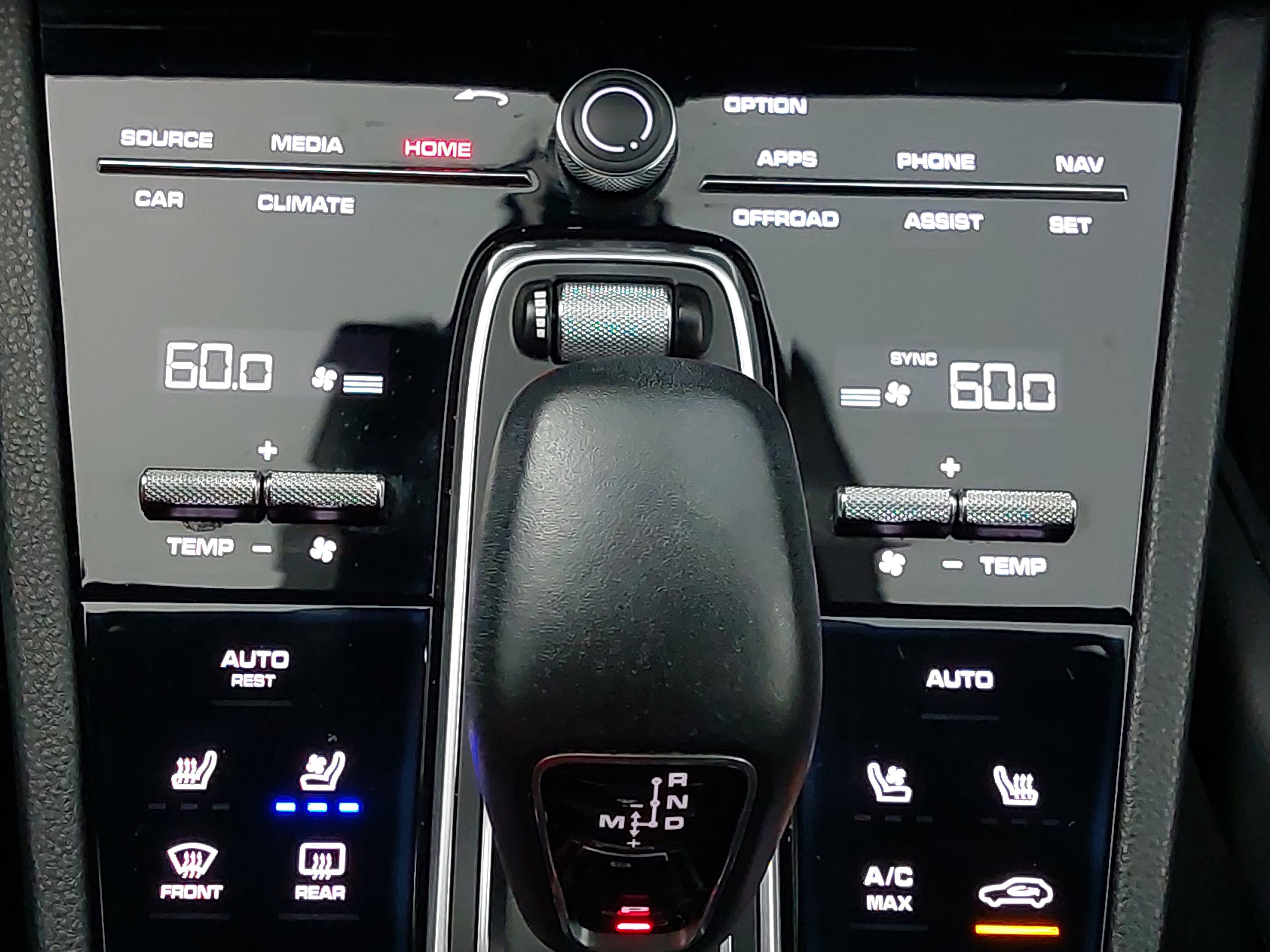 Certified 2019 Porsche Cayenne S AWD/4WD image 23