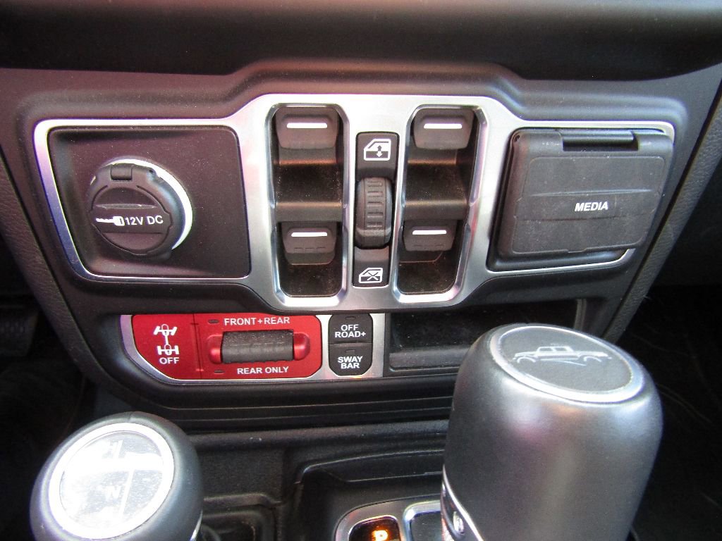 Used 2022 Jeep Gladiator Rubicon w/ Trailer Tow Package image 15