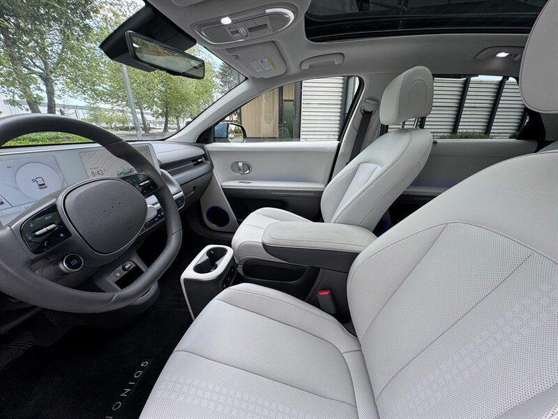 Used 2024 Hyundai Ioniq 5 Limited AWD/4WD image 19
