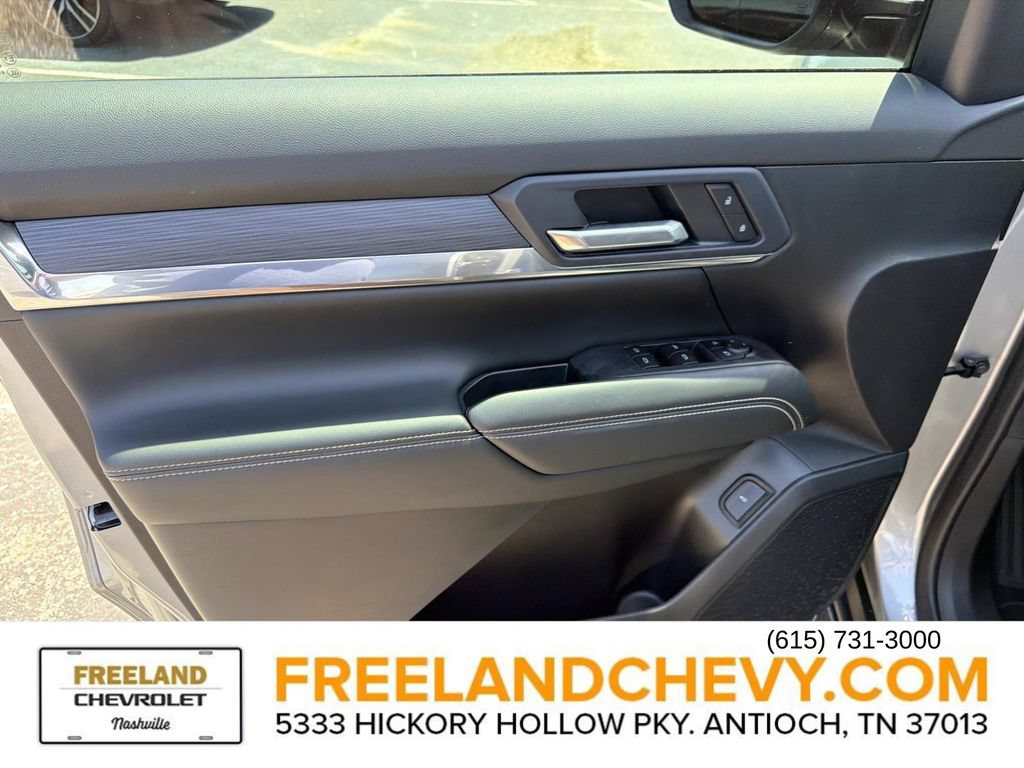 Used 2026 GMC Terrain Elevation w/ Elevation Premium Package FWD image 19