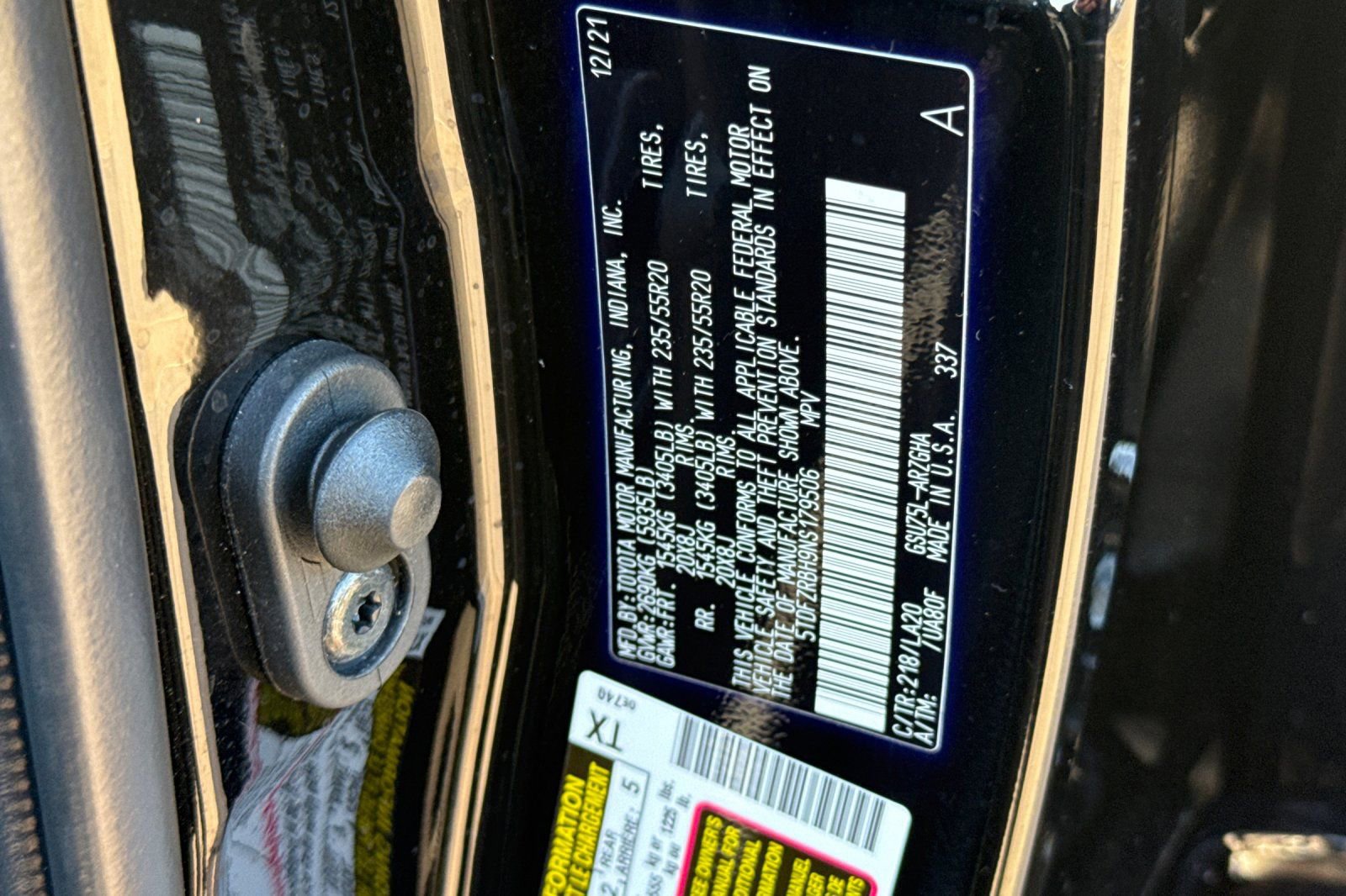 Certified 2022 Toyota Highlander Platinum image 36