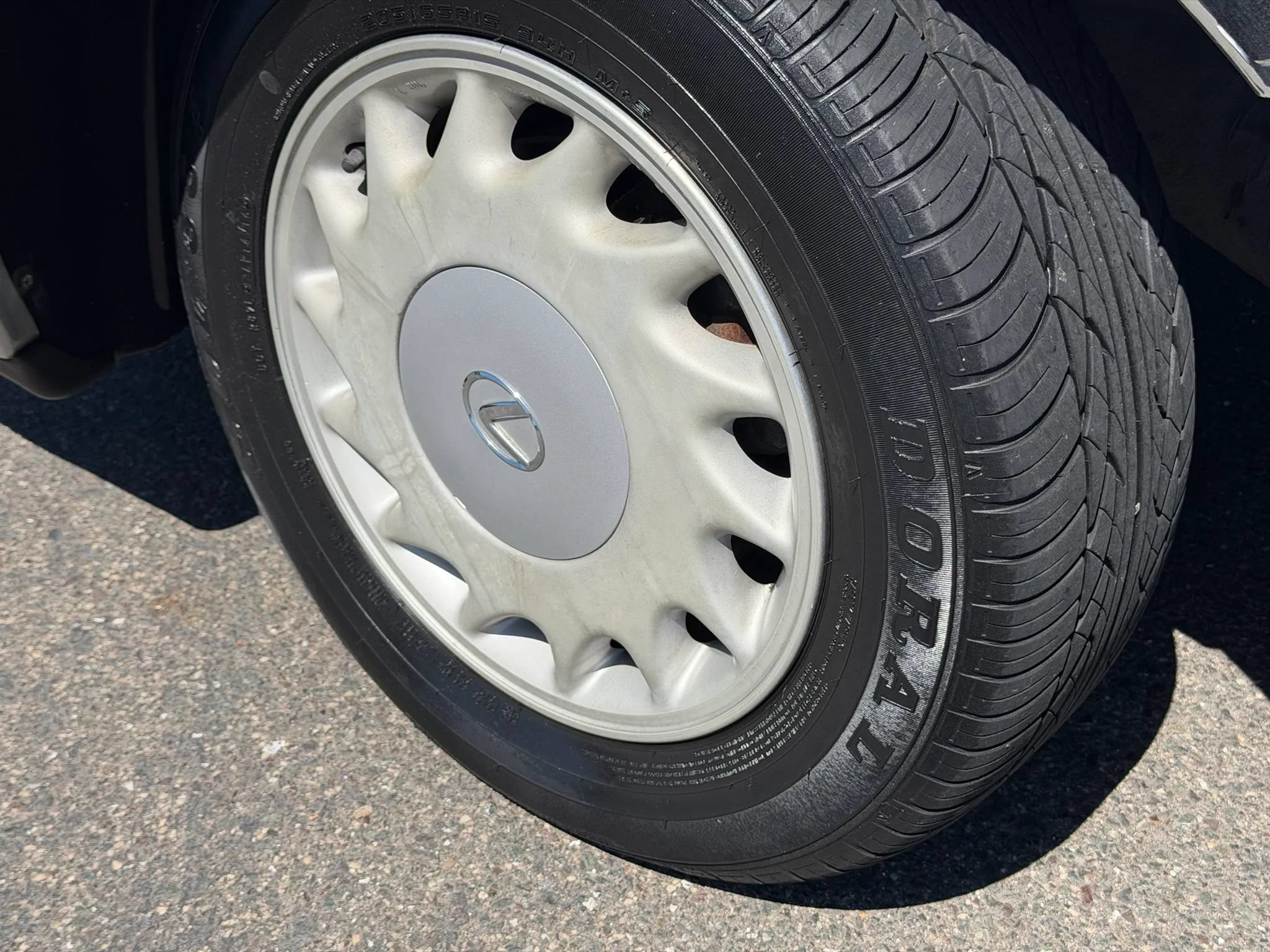 Used 1990 Lexus LS 400 RWD image 5