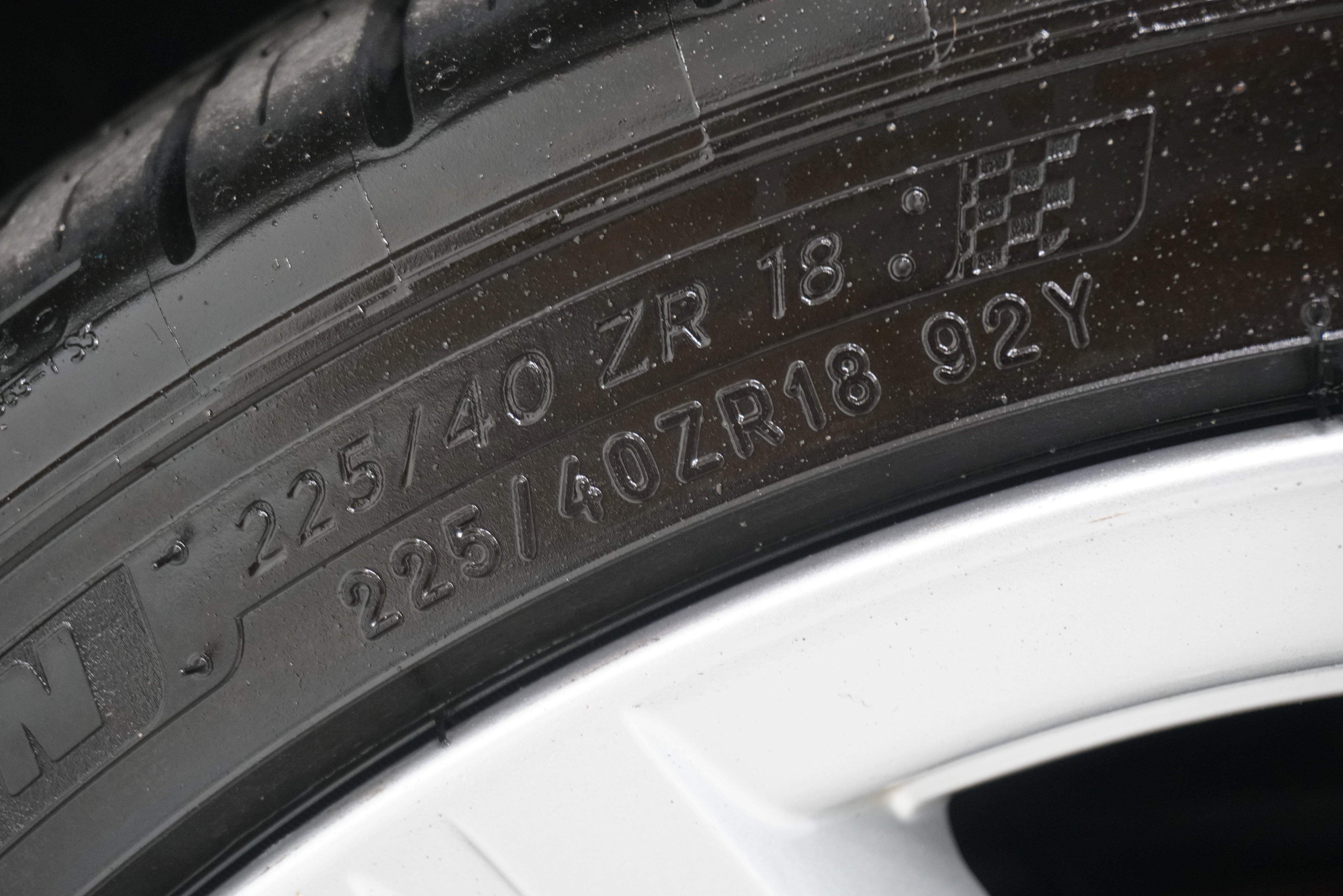 Used 2004 Chrysler Crossfire Coupe image 30