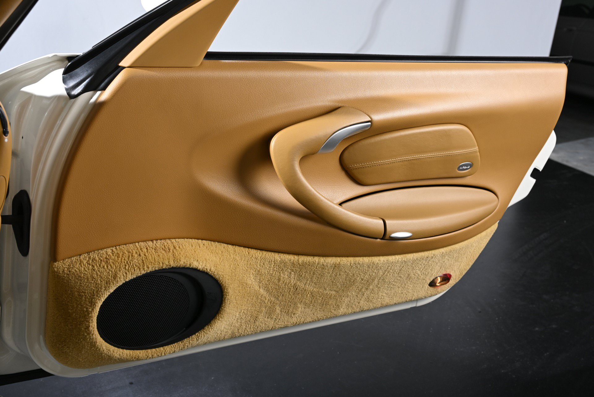 Used 2001 Porsche 911 Carrera RWD image 17
