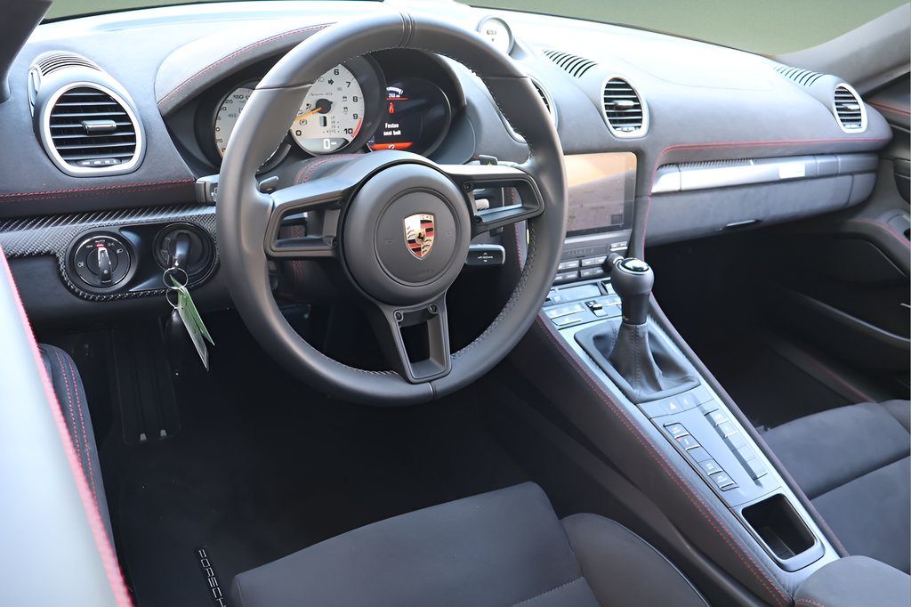 Used 2024 Porsche 718 Boxster Spyder RS RWD image 15