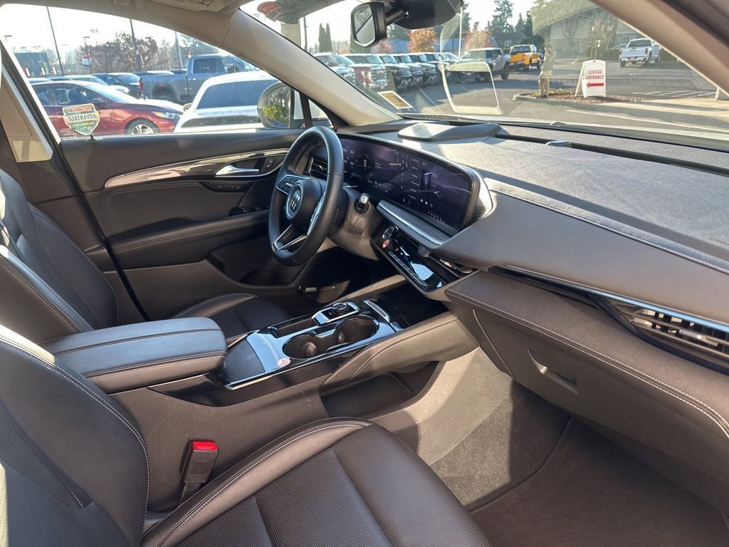 Used 2024 Buick Envision Preferred image 12