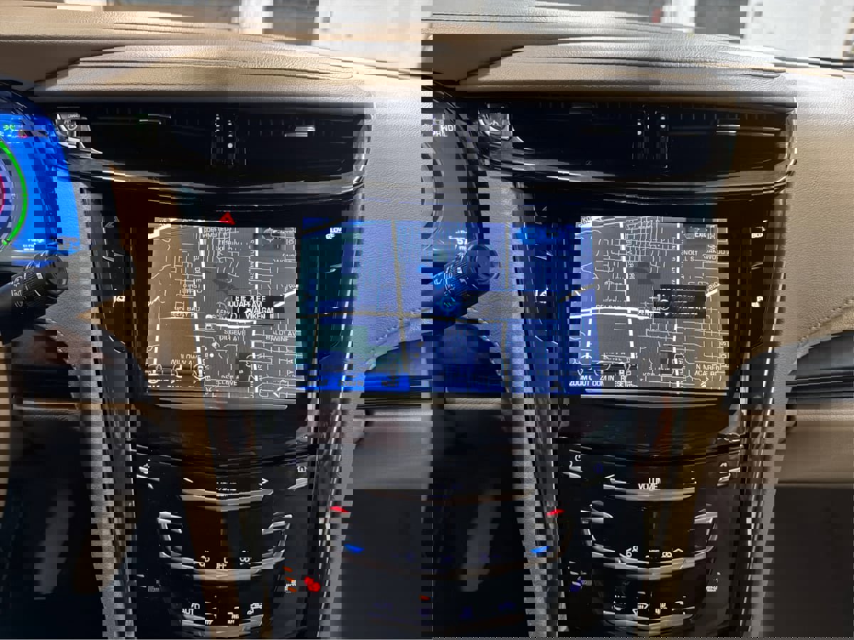 Used 2014 Cadillac ELR w/ Luxury Package image 27