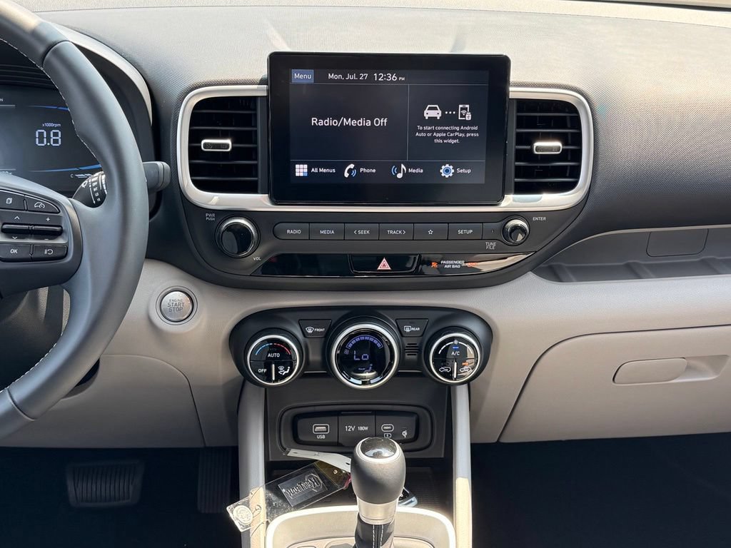 Certified 2026 Hyundai Venue SEL FWD image 15