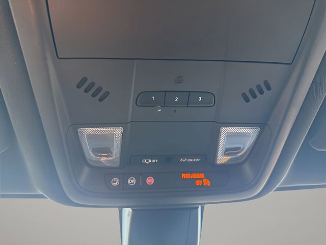 Used 2020 Chevrolet Blazer Premier w/ Driver Confidence II Package image 19