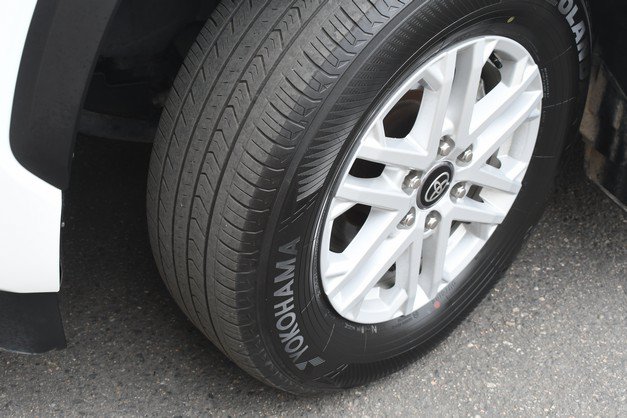 Certified 2025 Toyota Sequoia SR5 AWD/4WD image 11