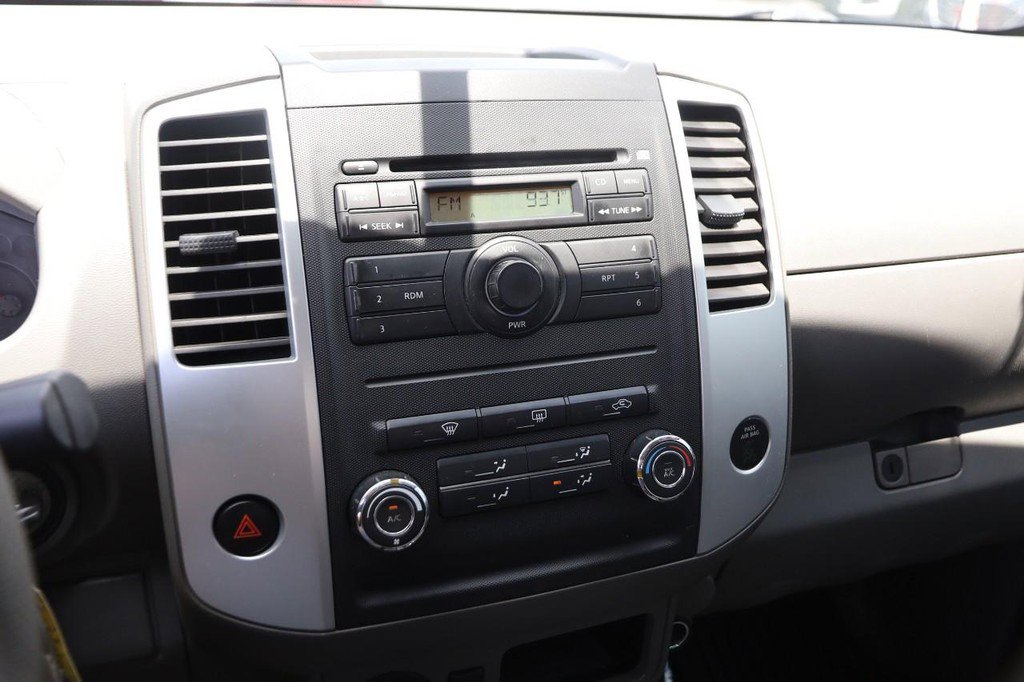 Used 2011 Nissan Frontier SV RWD image 13