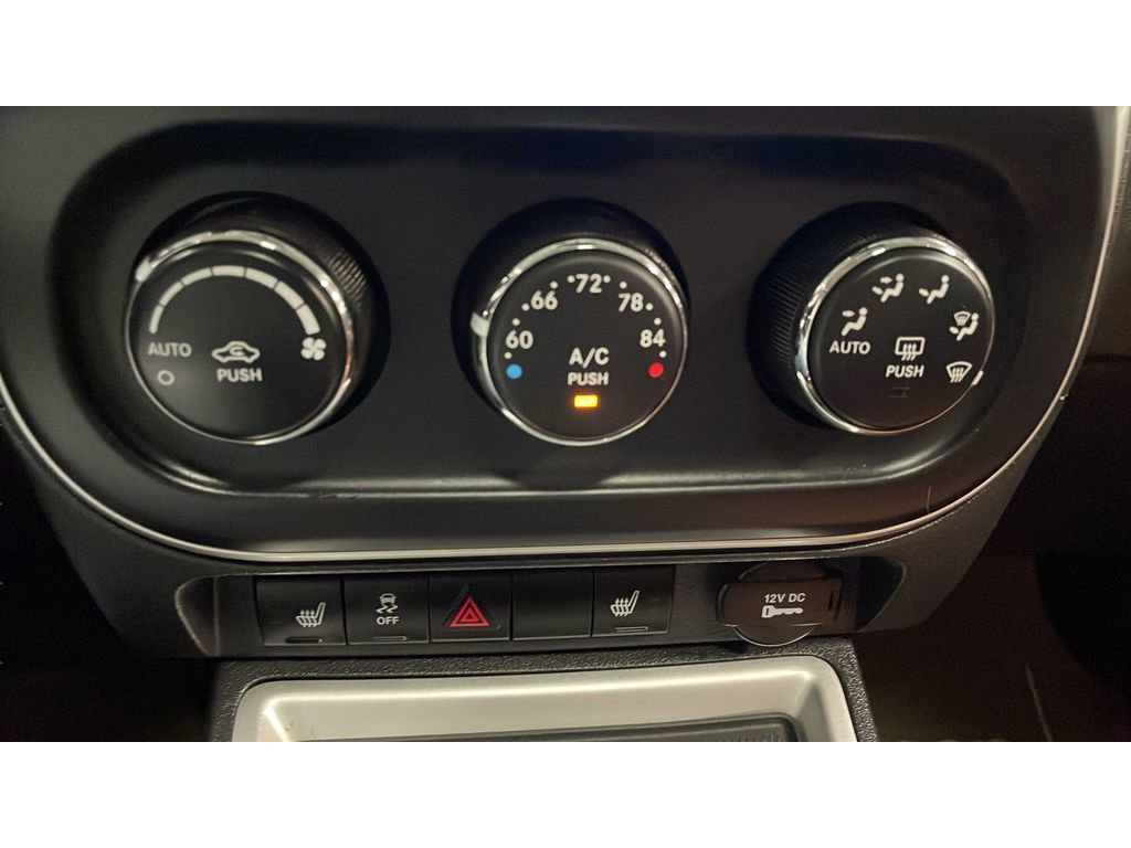 Used 2014 Jeep Compass Limited w/ Sun/Sound Group AWD/4WD image 14