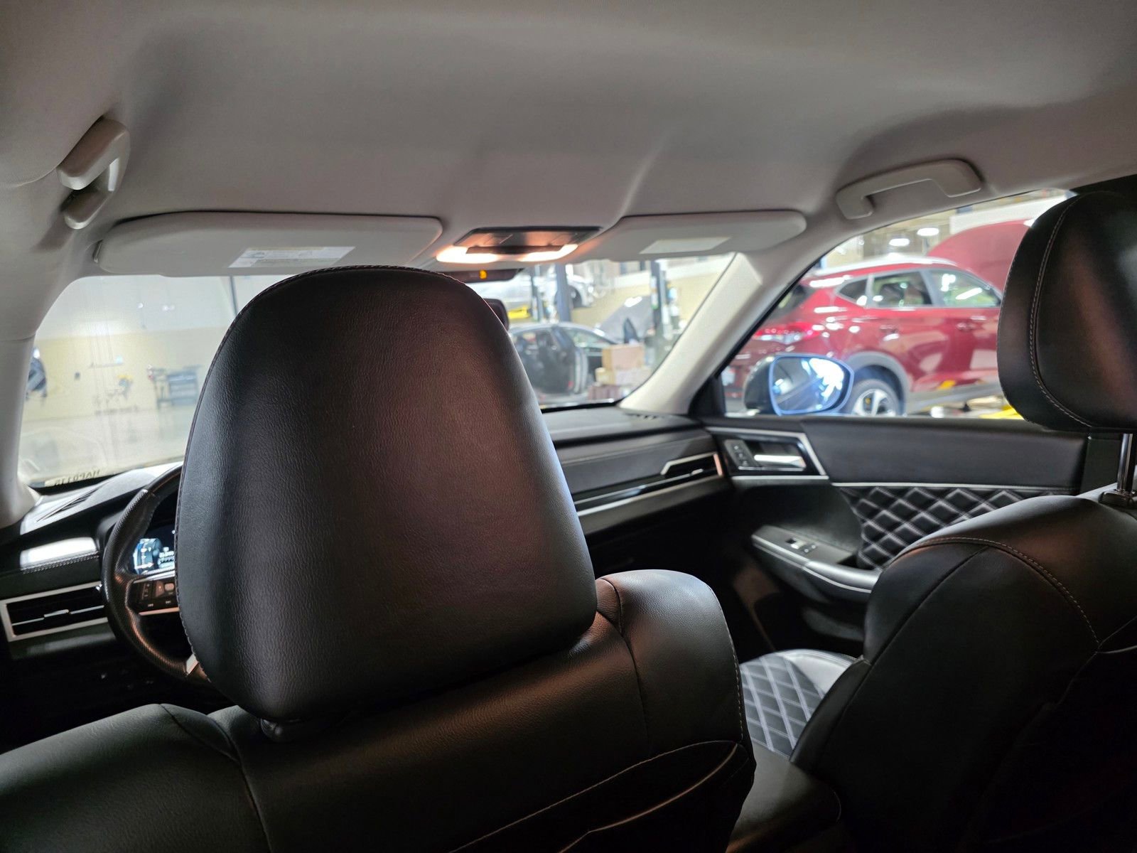 Used 2024 Mitsubishi Outlander SEL image 16