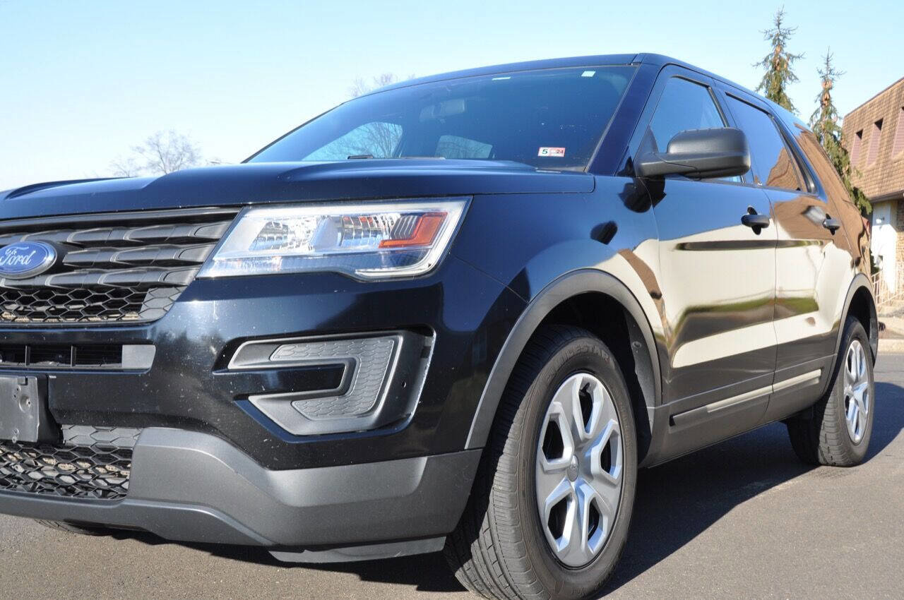 Used 2017 Ford Explorer 4WD Police Interceptor image 3