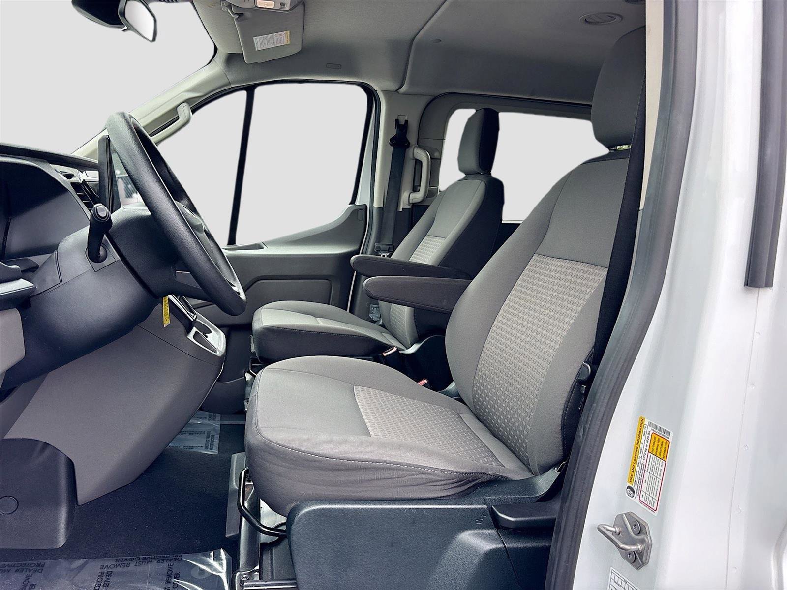 Used 2023 Ford Transit 350 XLT image 20