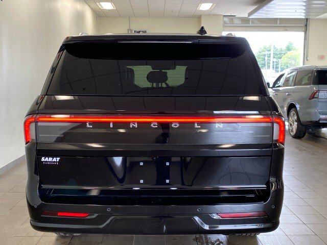 Used 2026 Lincoln Navigator L Black Label AWD/4WD image 6