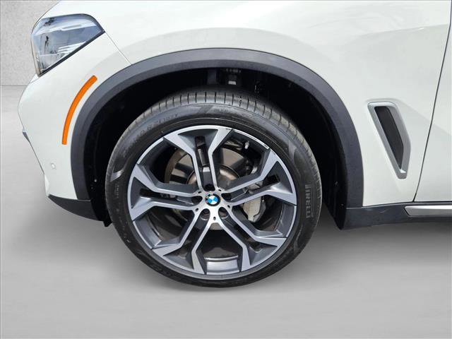 Certified 2023 BMW X5 xDrive40i w/ Parking Assistance Package AWD/4WD image 24