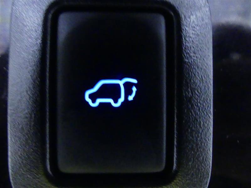 Used 2019 Toyota Highlander Plus AWD/4WD image 32