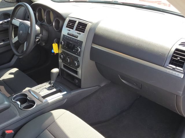 Used 2009 Dodge Charger SXT RWD image 25