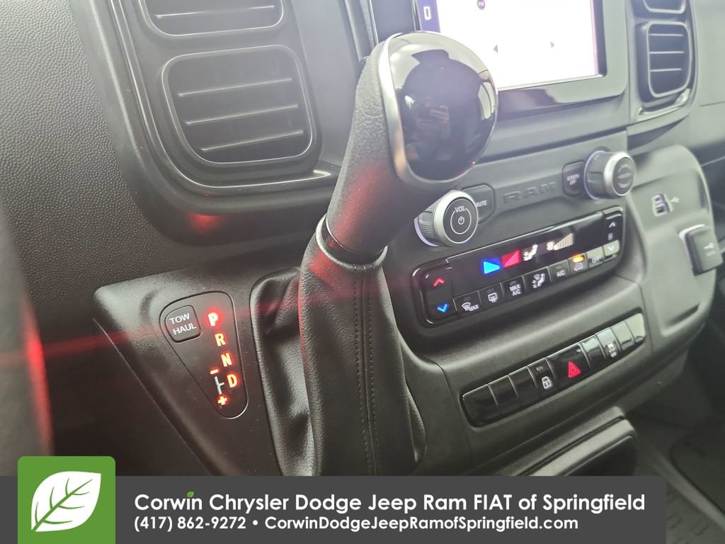 Used 2025 RAM ProMaster 2500 w/ Convenience Group FWD image 27