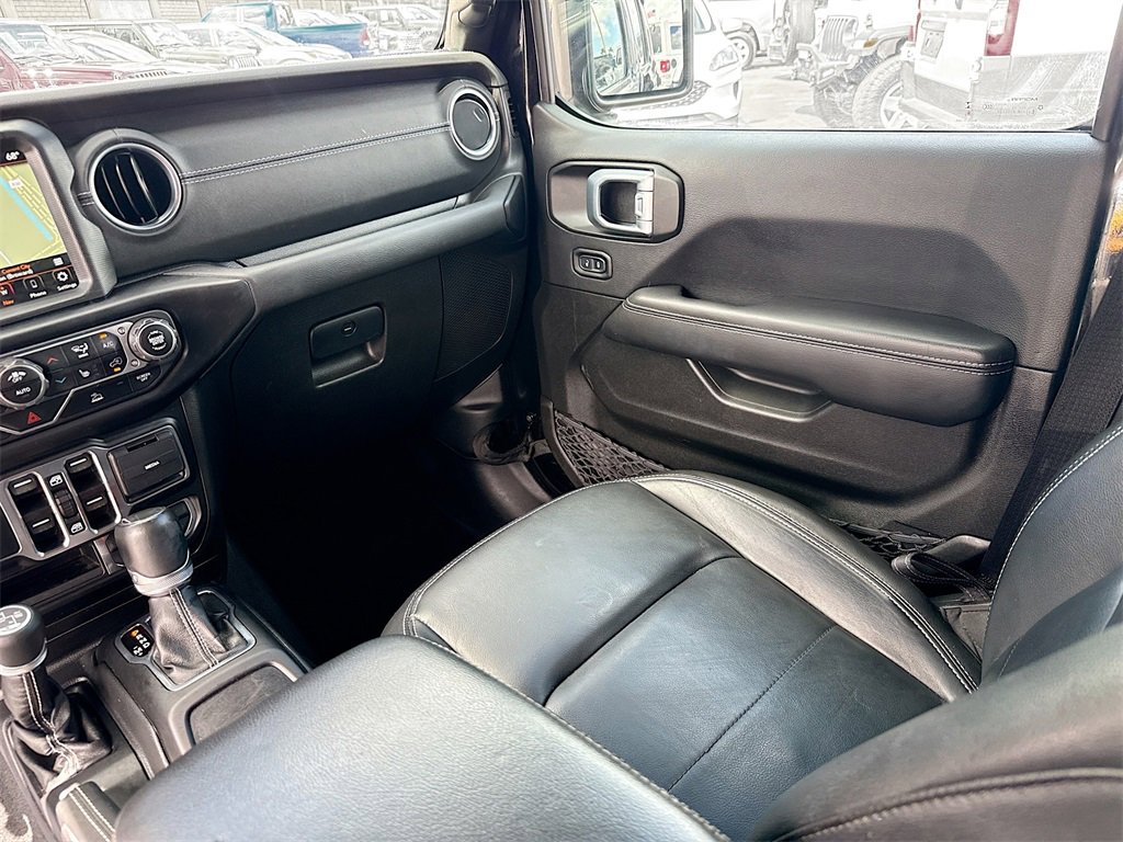 Used 2022 Jeep Wrangler Unlimited Sahara w/ Cold Weather Group image 25