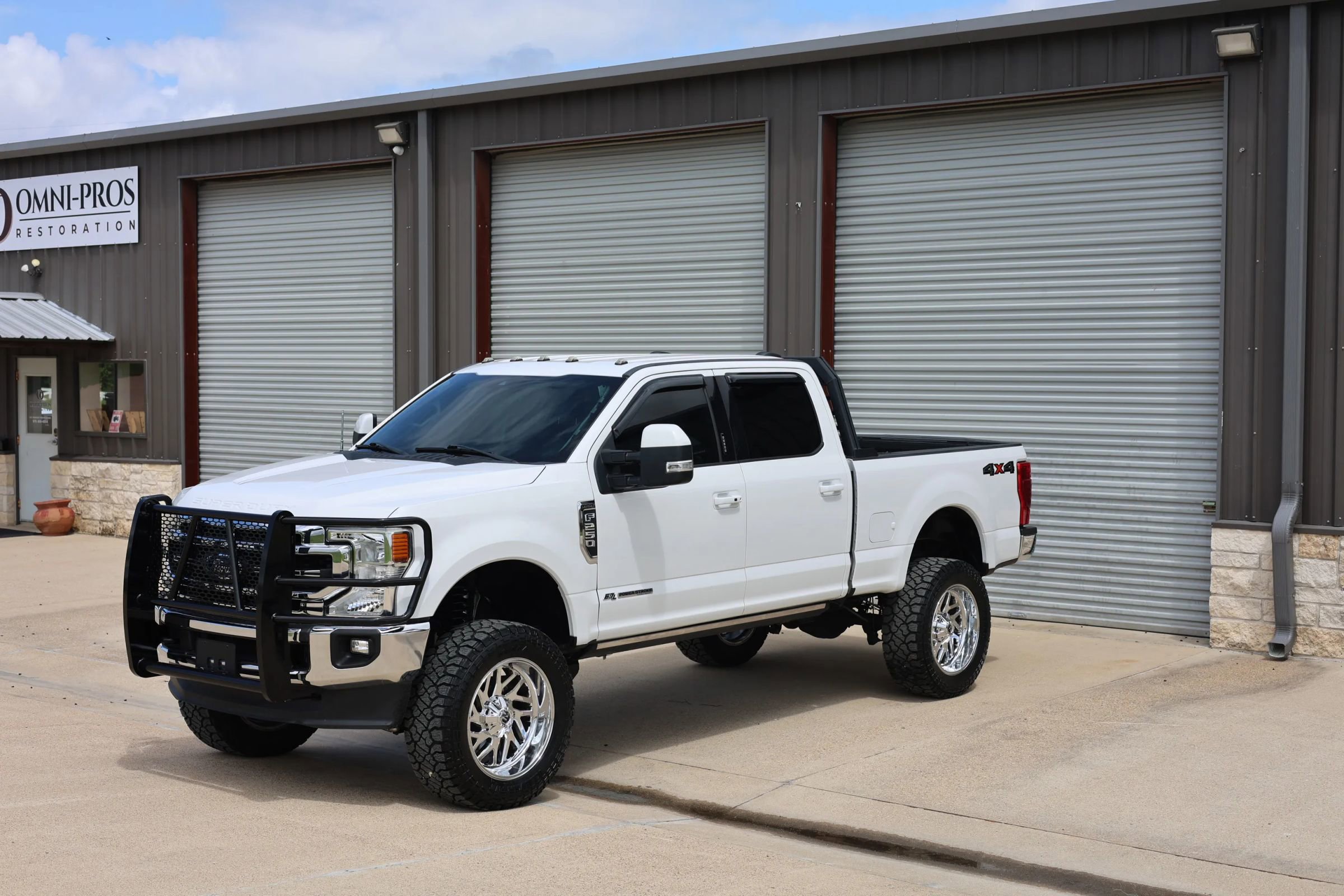 Used 2020 Ford F250 Lariat w/ Lariat Ultimate Package AWD/4WD image 11