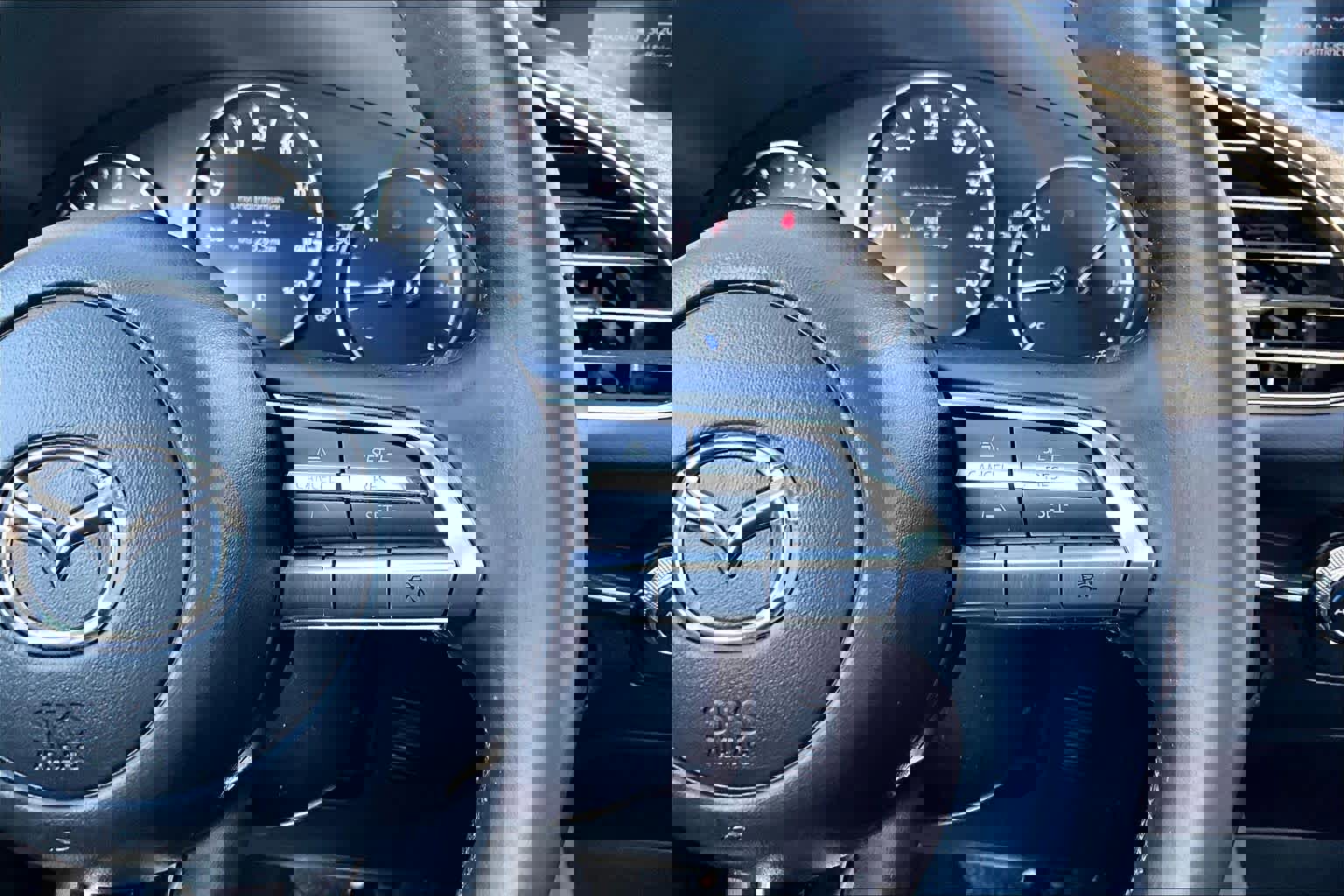 Used 2023 MAZDA MAZDA3 s image 25