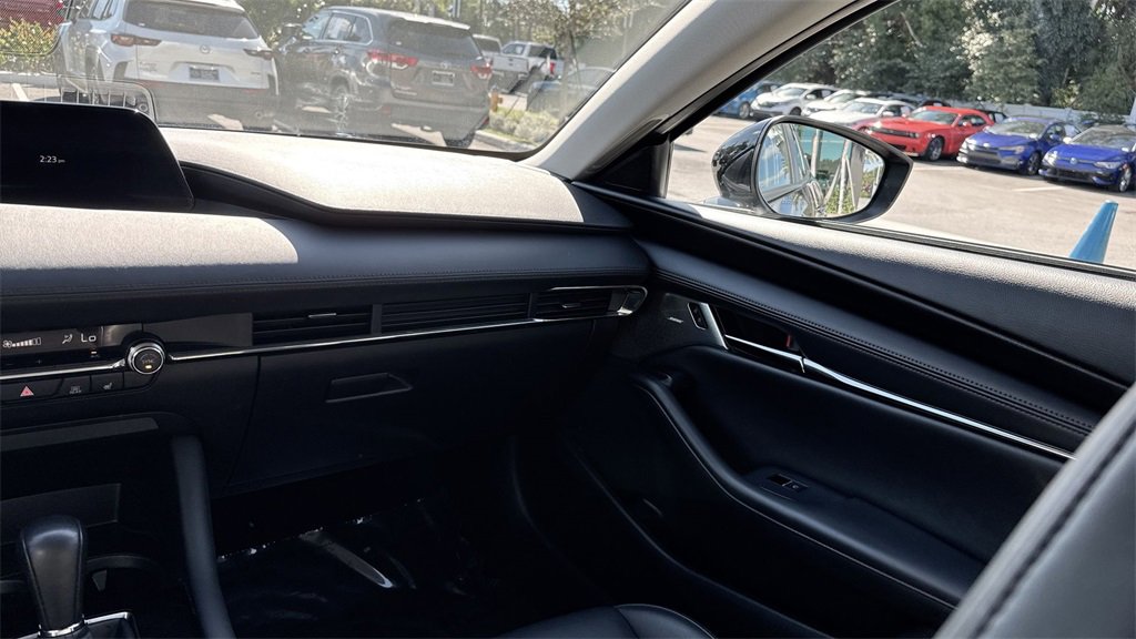 Used 2020 MAZDA MAZDA3 Sedan w/ Preferred Package image 16