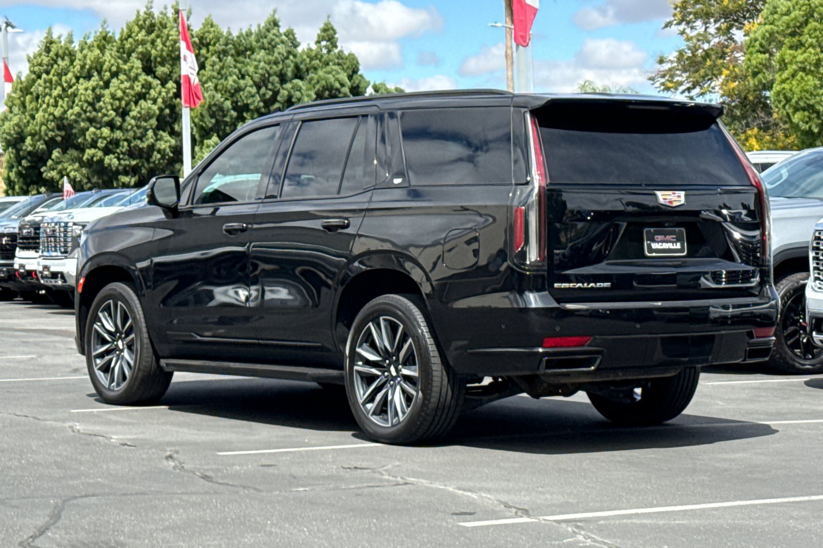 Used 2024 Cadillac Escalade Sport AWD/4WD image 7