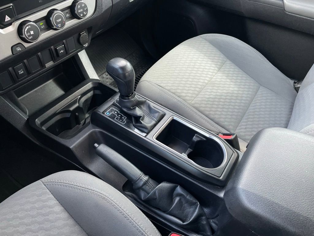 Used 2022 Toyota Tacoma SR w/ SR Convenience Package image 21