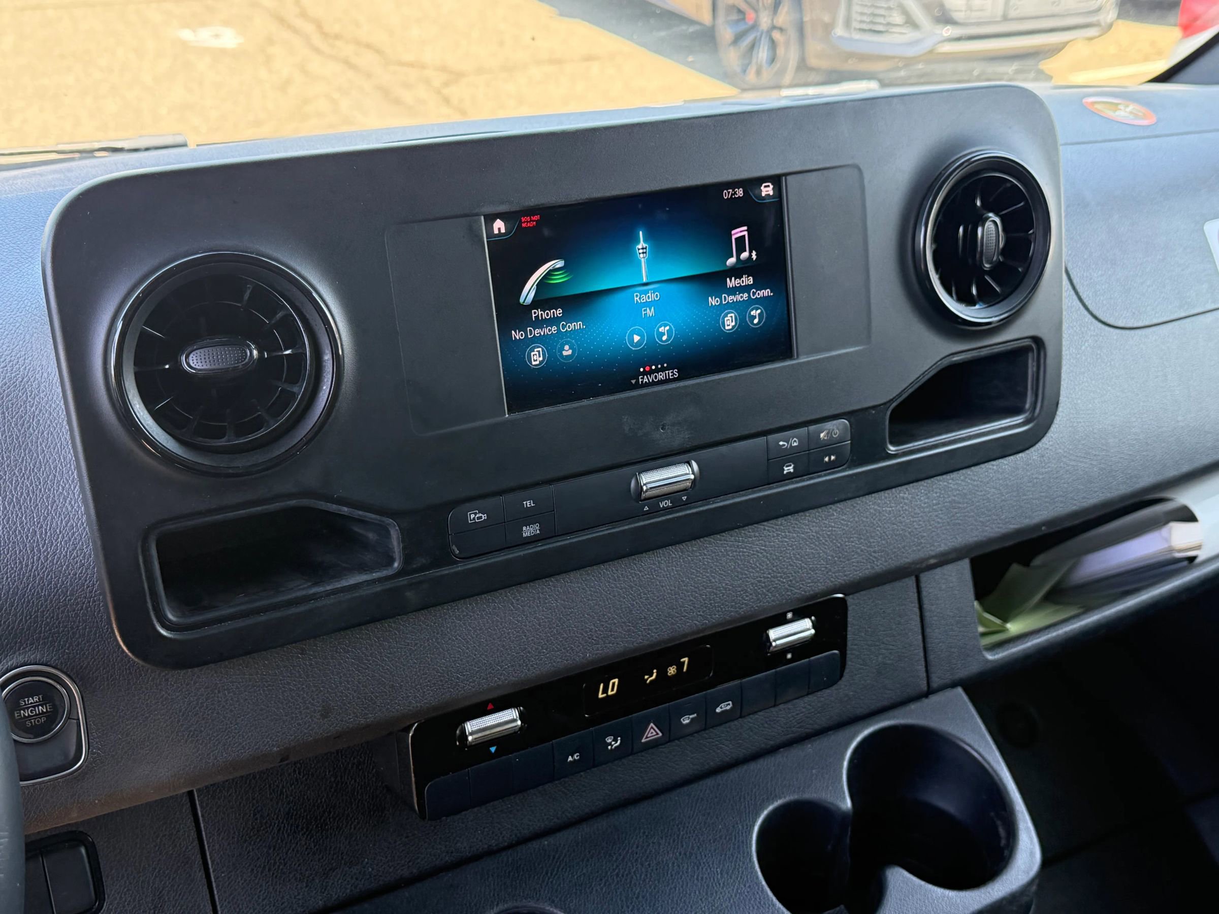 Used 2022 Mercedes-Benz Sprinter 1500 image 13