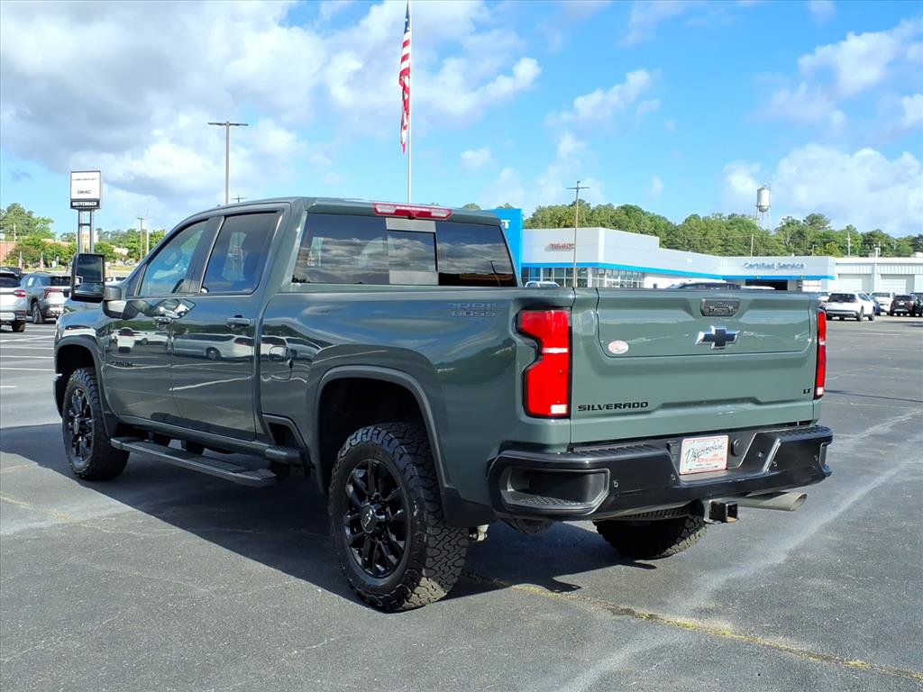 Used 2025 Chevrolet Silverado 2500 LT w/ Trail Boss Package AWD/4WD image 17