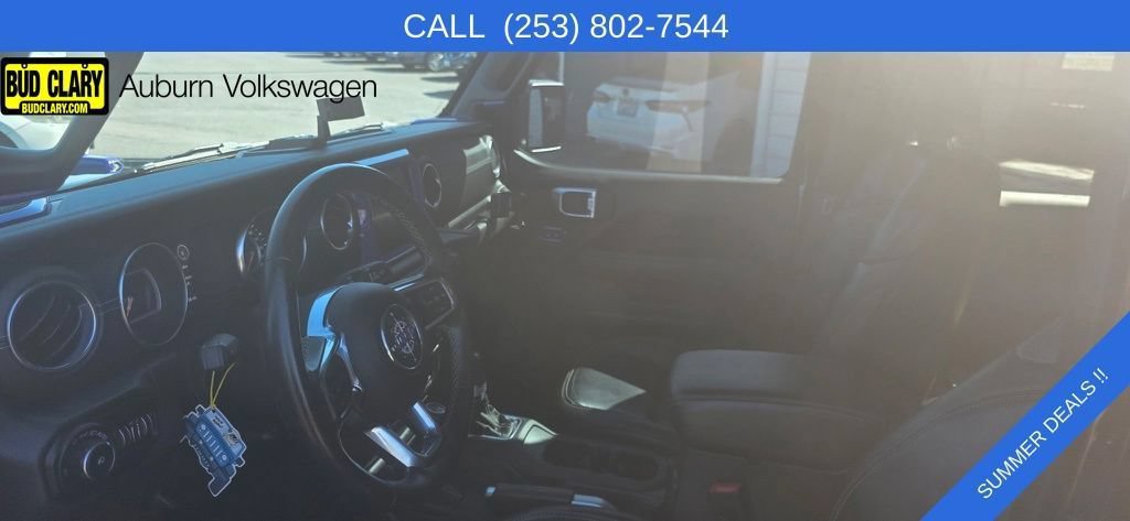 Used 2020 Jeep Wrangler Unlimited Sahara w/ Dual Top Group AWD/4WD image 8