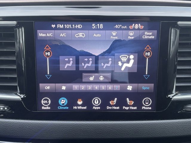 Used 2018 Chrysler Pacifica Touring-L Plus image 24