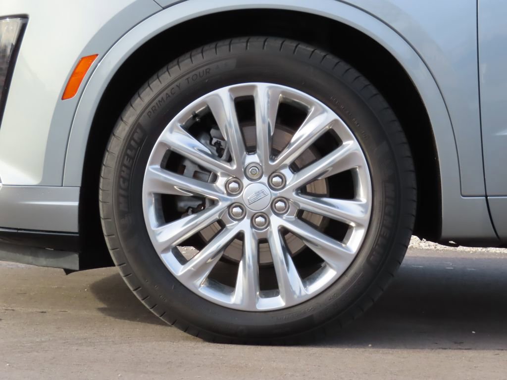 Certified 2024 Cadillac XT6 Premium Luxury AWD/4WD image 16