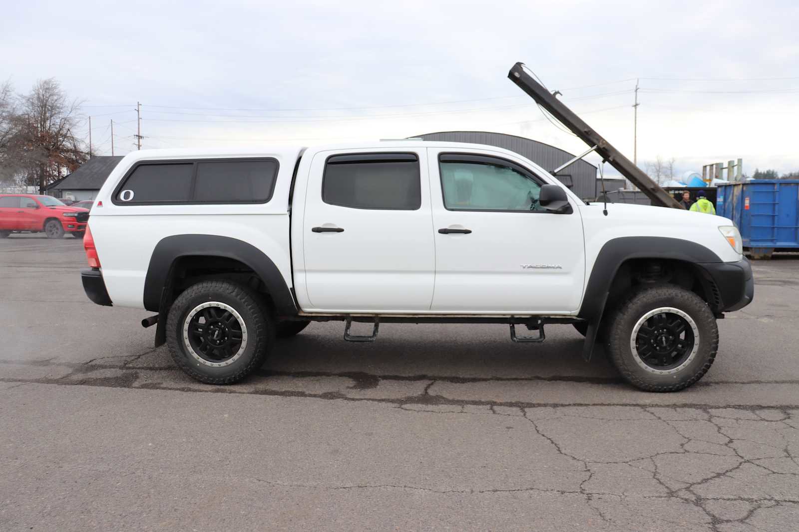 Used 2015 Toyota Tacoma 4x4 Double Cab image 4