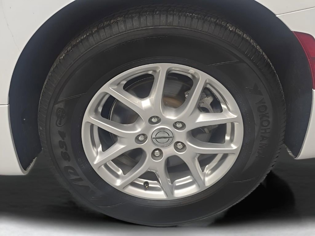 Used 2024 Chrysler Pacifica Touring-L image 30