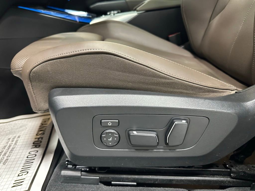 Used 2025 BMW X3 xDrive30i w/ M Sport Package image 12