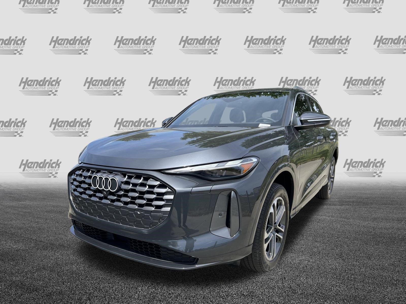 Used 2025 Audi Q5 Premium w/ Convenience Package AWD/4WD image 5