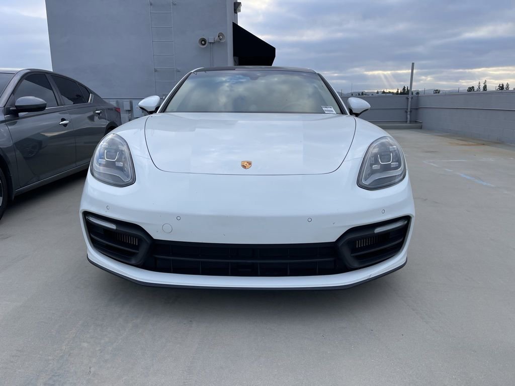 Used 2021 Porsche Panamera image 2