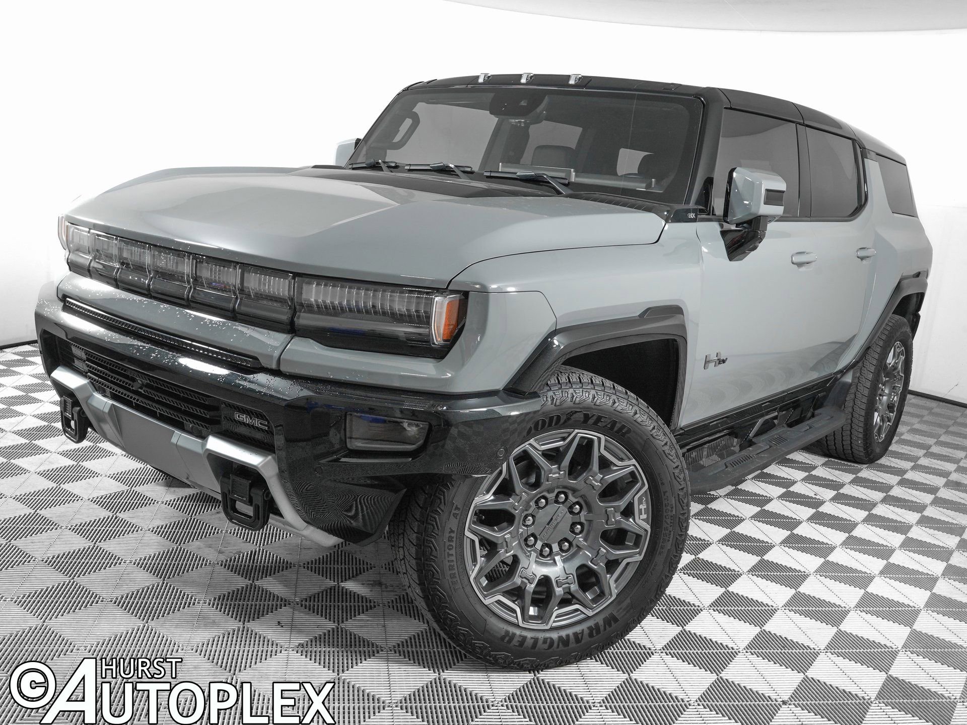 Used 2024 GMC Hummer EV 3X image 1