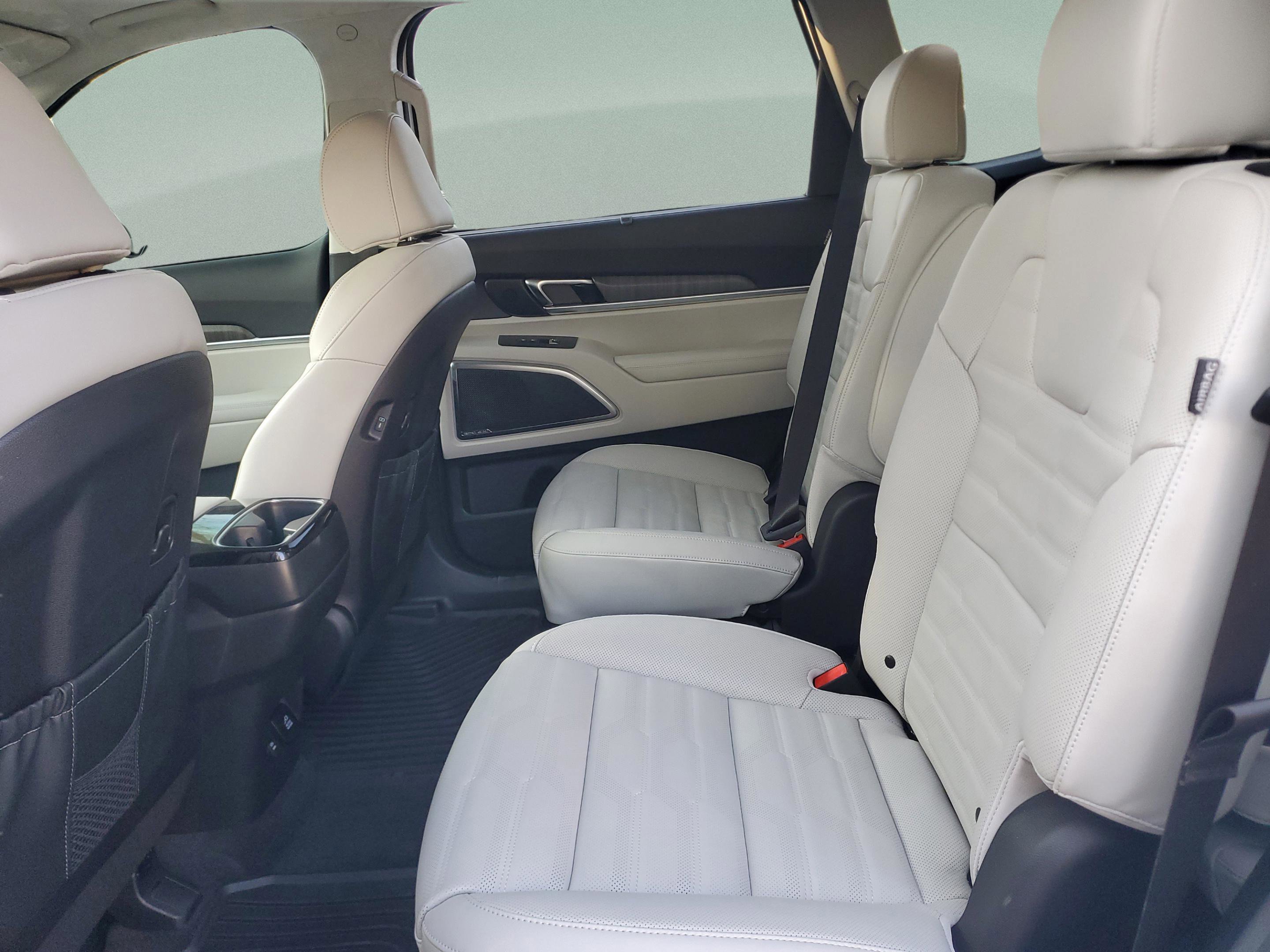 Used 2025 Kia Telluride SX Prestige image 10