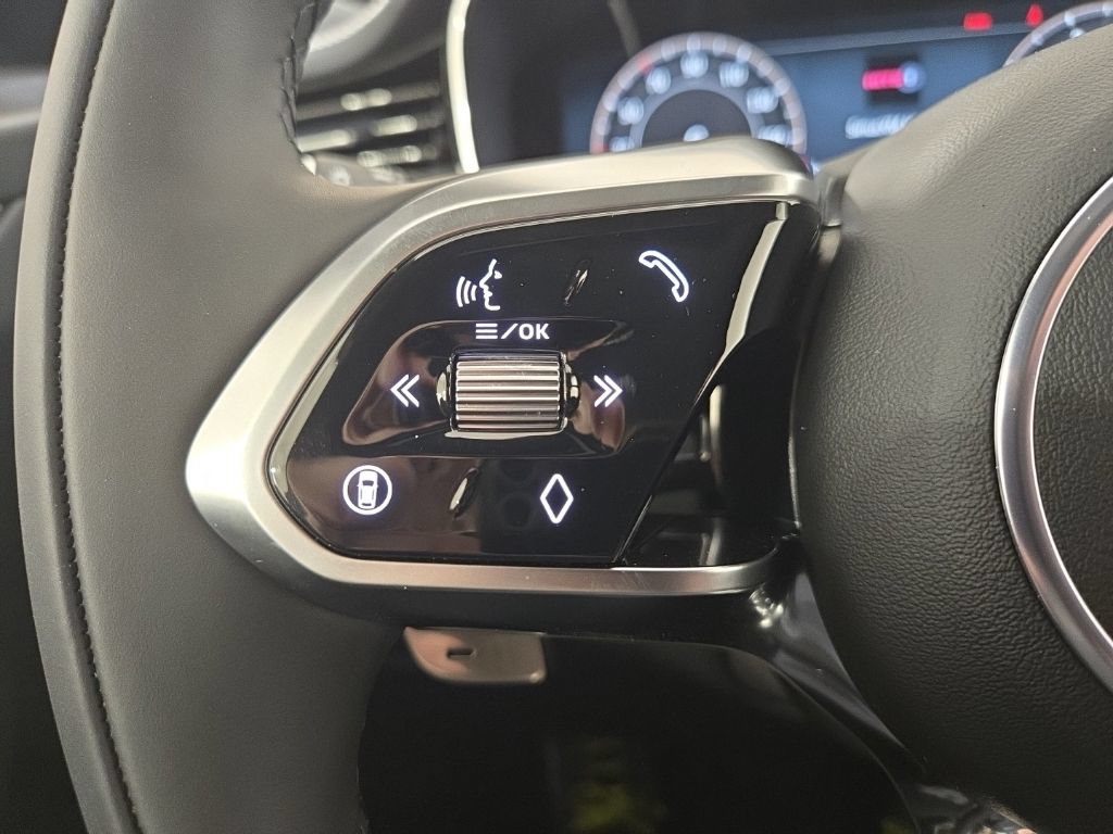 New 2026 Jaguar F-PACE R-Dynamic S AWD/4WD image 15