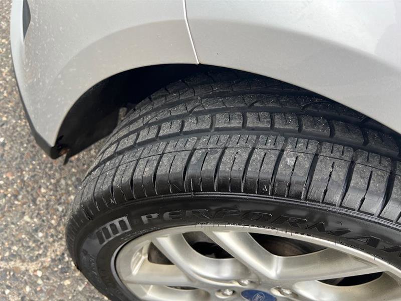 Used 2015 Ford Focus SE w/ Equipment Group 201A FWD image 34
