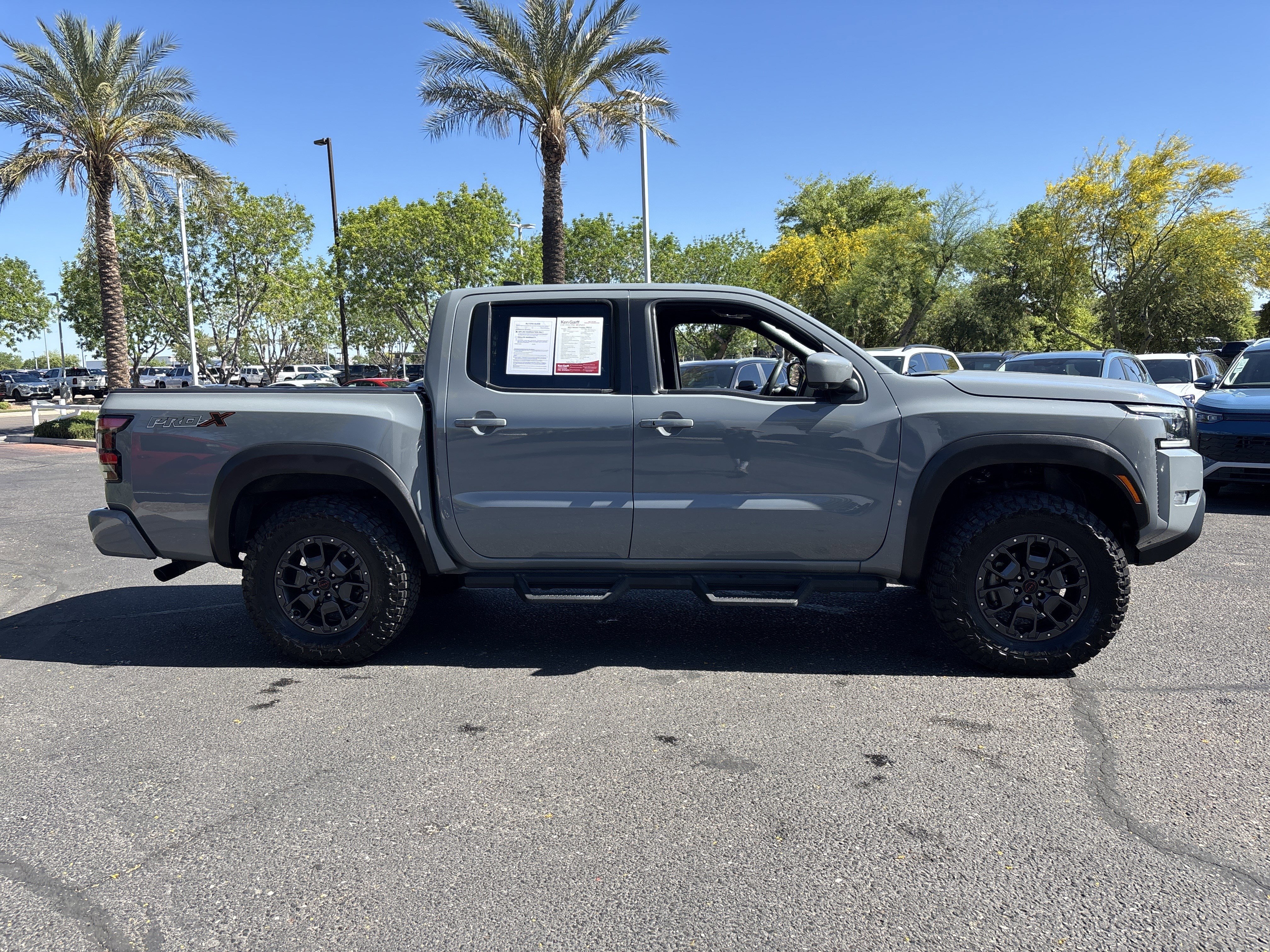 Used 2023 Nissan Frontier Pro-X w/ Pro-X Premium Package image 5