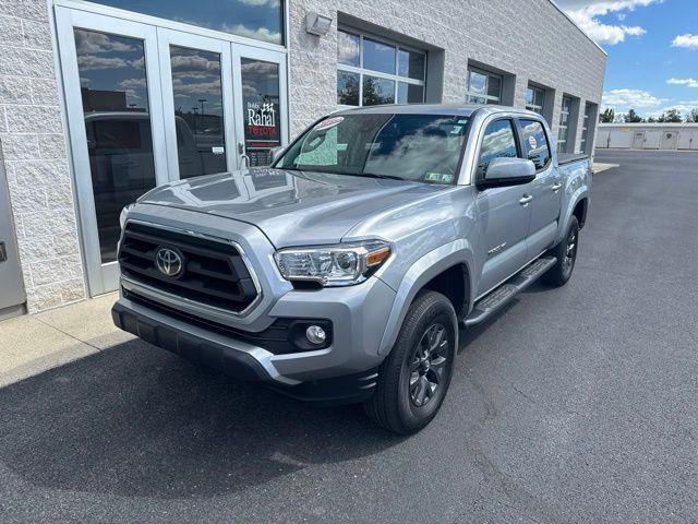Certified 2023 Toyota Tacoma SR5 AWD/4WD image 2