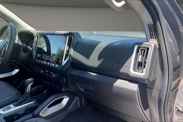 Certified 2026 Nissan Frontier SV w/ All-Weather Content Package AWD/4WD image 15