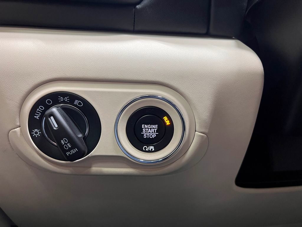 Used 2018 Maserati Levante S GranSport image 23