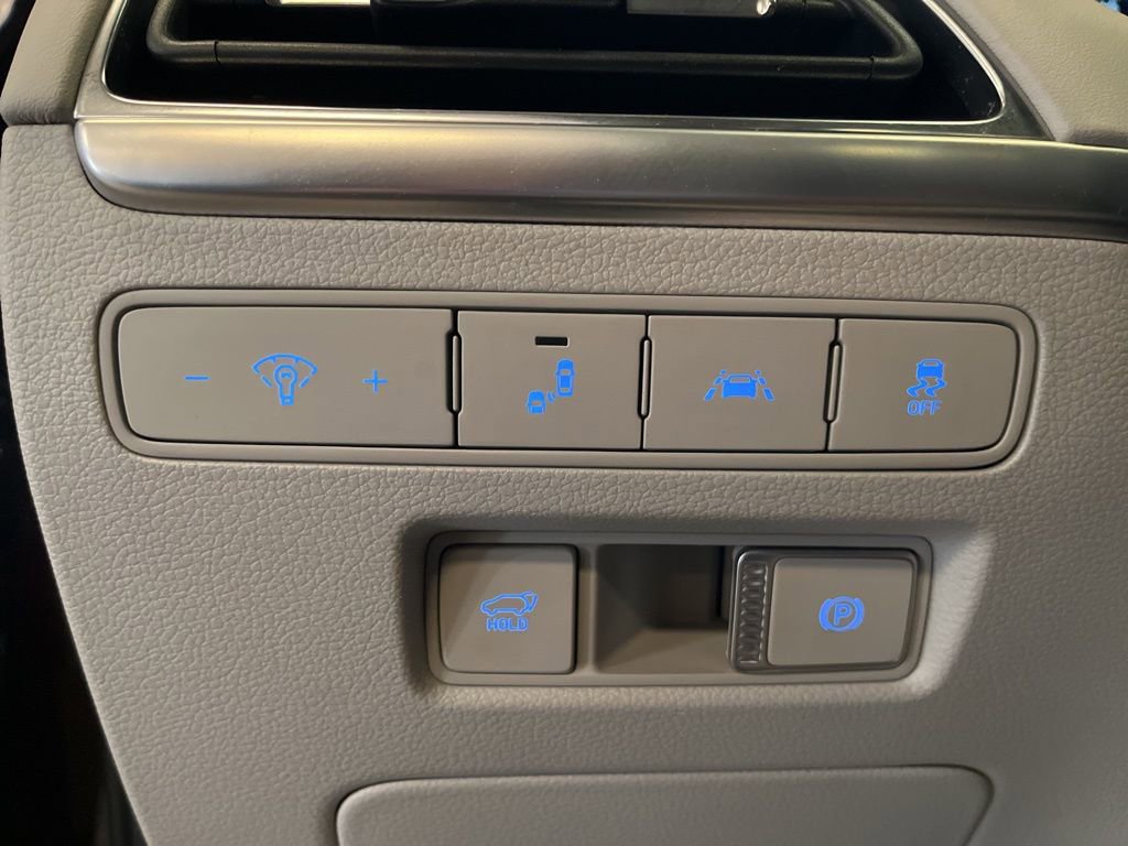 Used 2022 Hyundai Palisade Calligraphy image 24